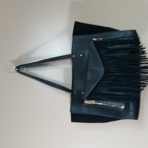 H & M FAUX-LEATHER TOTE WITH REMOVABLE CROSSBODY BAG IN BLACK - Picture 1 of 10